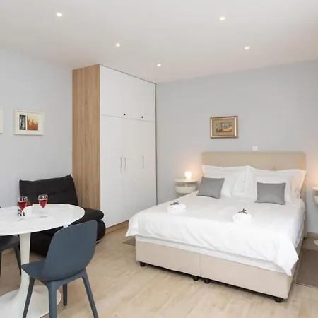 Apartments Ruza- 50M From Beach